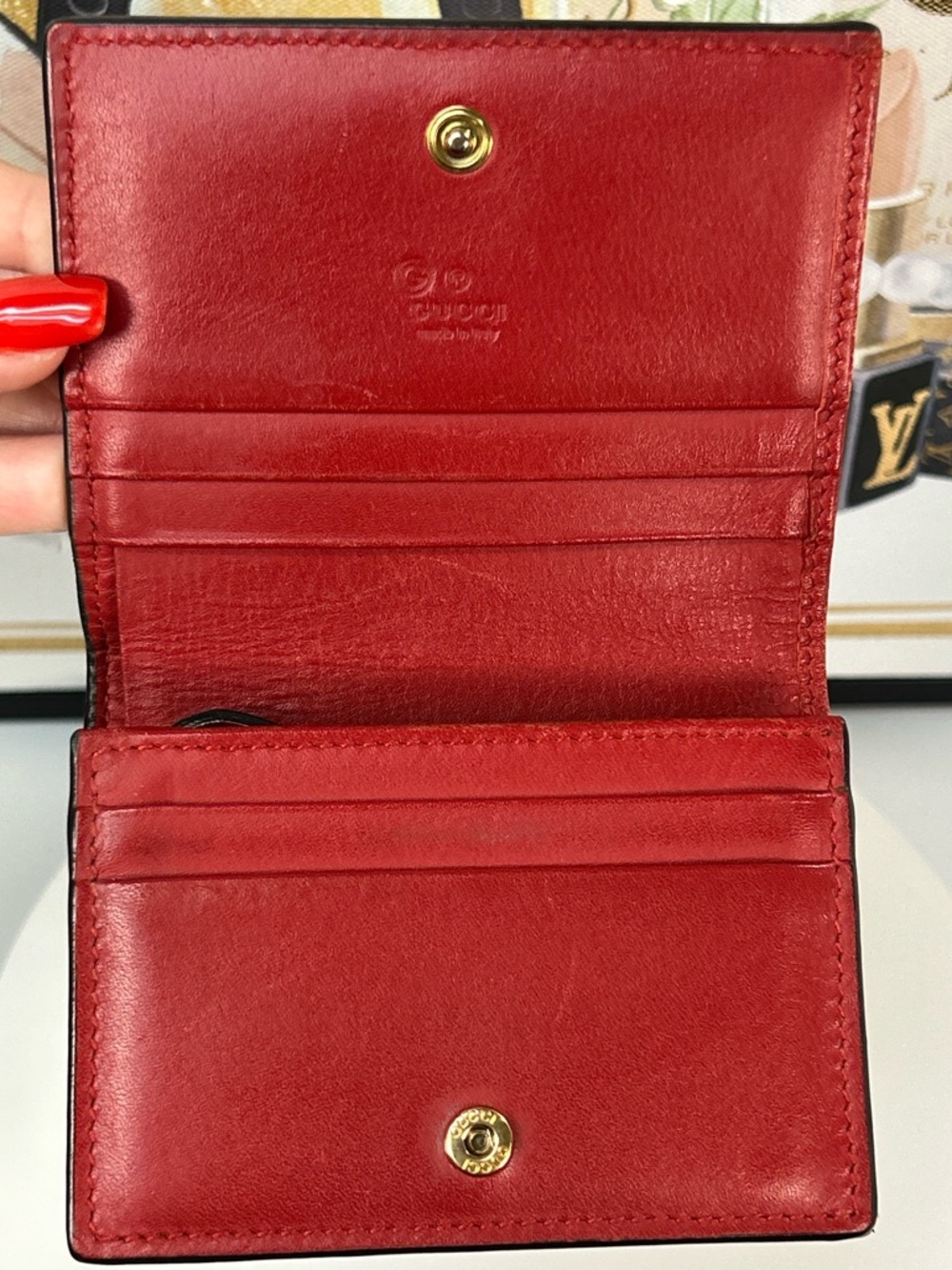 GUCCI GG Supreme Blooms Compact Wallet 😍🌸 - Picture 5 of 17